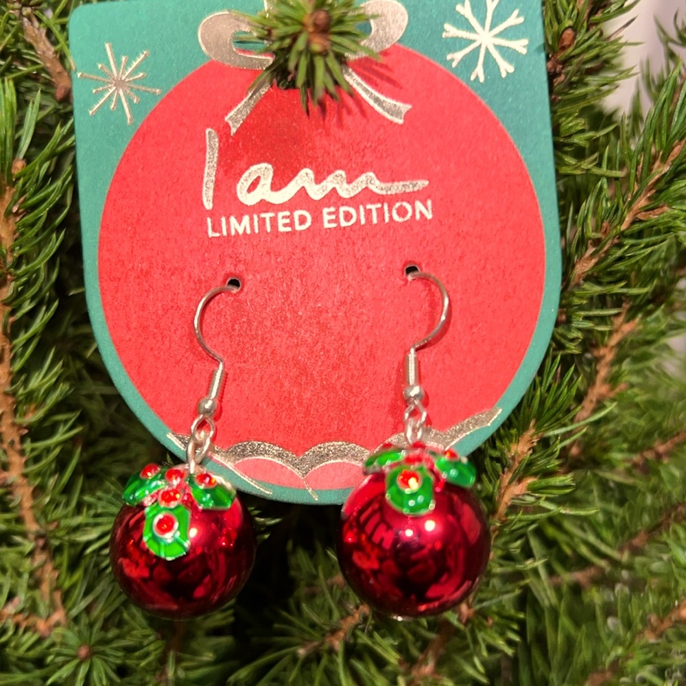 Brand New Christmas Red Ball Earrings